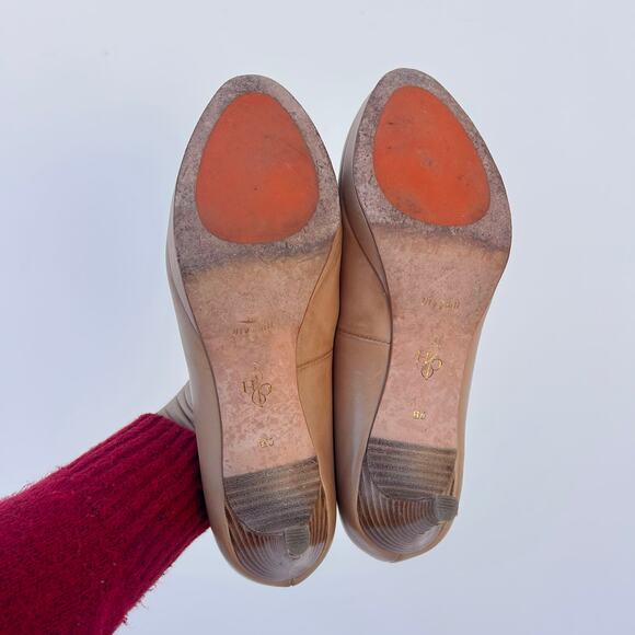 Cole Haan Chelsea Low Pump Heels Nude Tan Classic Leather Sandstone 9 - Picture 3 of 13